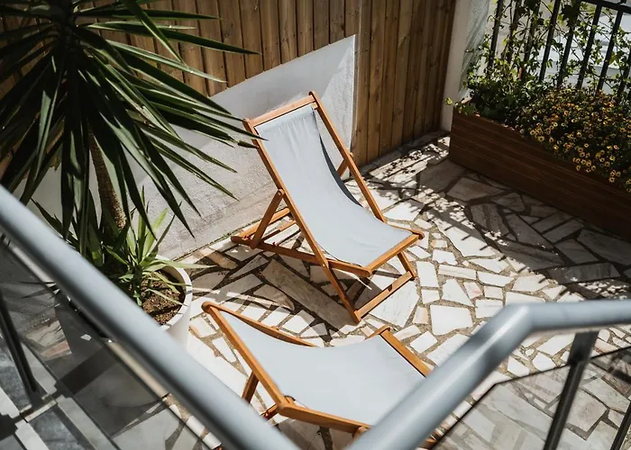 Daire Kodu - Spacious 2 Storey Coastal With Balcony, Sea View, Garden & Bbq